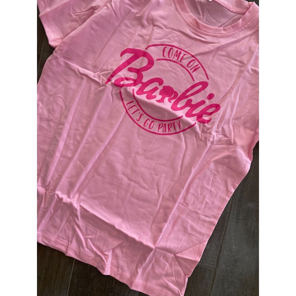 Come On Barbie Lets Go Party T-Shirt Women's Large Pink Short Sleeve Pullover